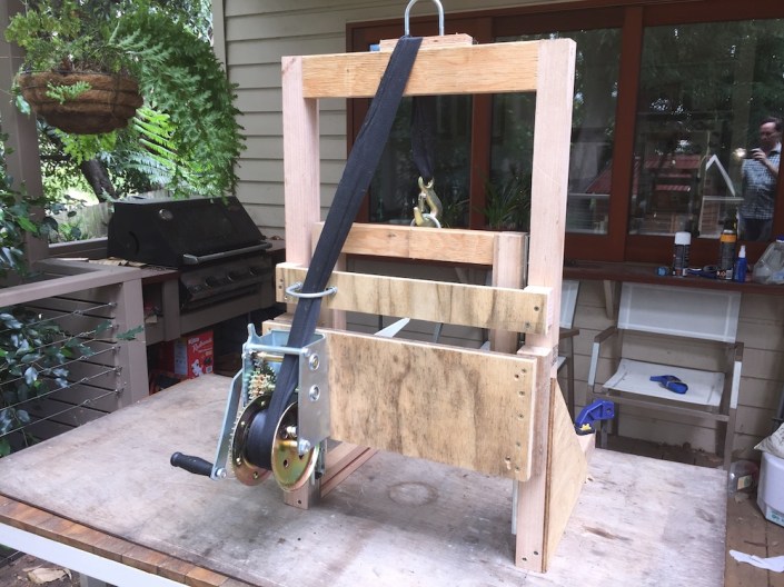 The back of the hive lifter, showing the placement of the ratchet winch.